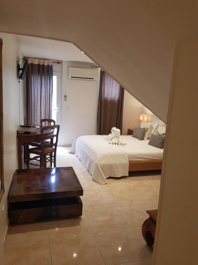 Hotel Villa Maya Gassin Exterior photo